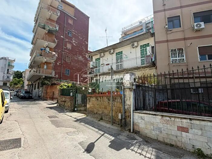 Appartamento bilocale in vendita in Napoli