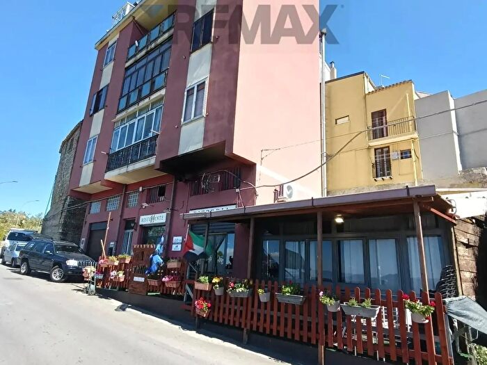 Appartamento con 5 locali in vendita in Viale Paolo E Caterina Savoca, Enna
