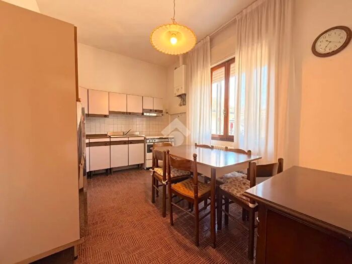 Appartamento trilocale in vendita in Via Roberto Ardigo', Padova