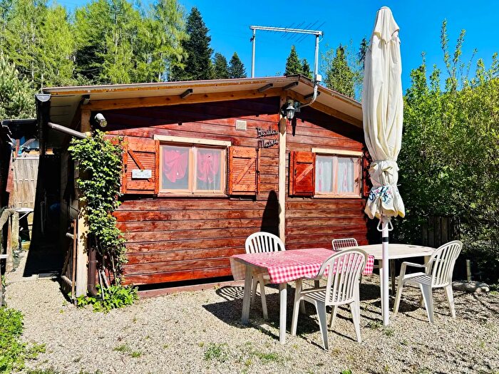Casa trilocale in vendita in Via Martiri d'Ungheria, Pornassio