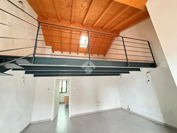 Appartamento bilocale in vendita in Via Santa Maria, Suno