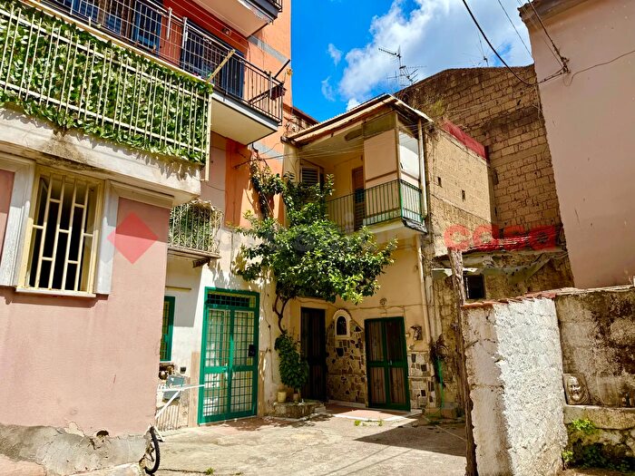 Appartamento trilocale in vendita in Corso della Resistenza, Acerra