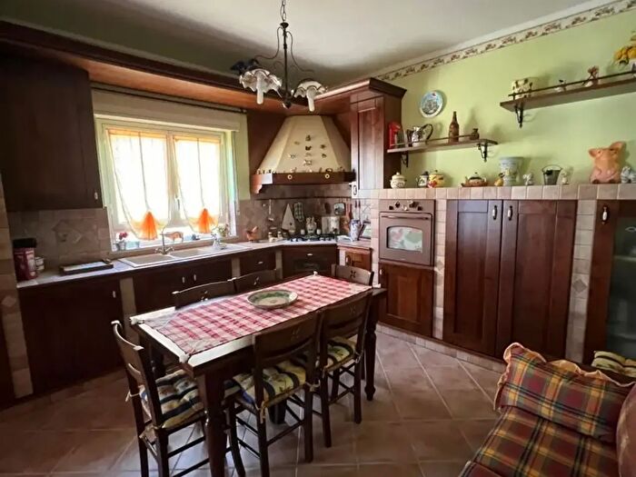 Appartamento con 5 locali in vendita in Via Giardina, Santa Elisabetta