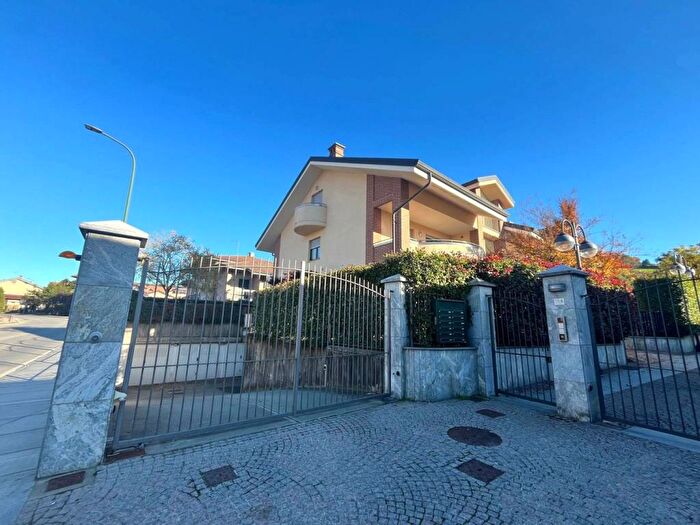 Appartamento quadrilocale in affitto in Via Pagno, Centro, Saluzzo