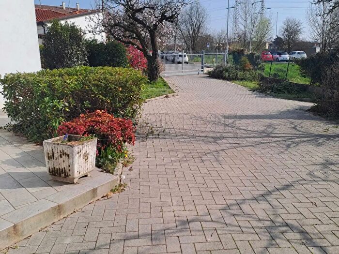 Casa con 5 locali in affitto in Padova