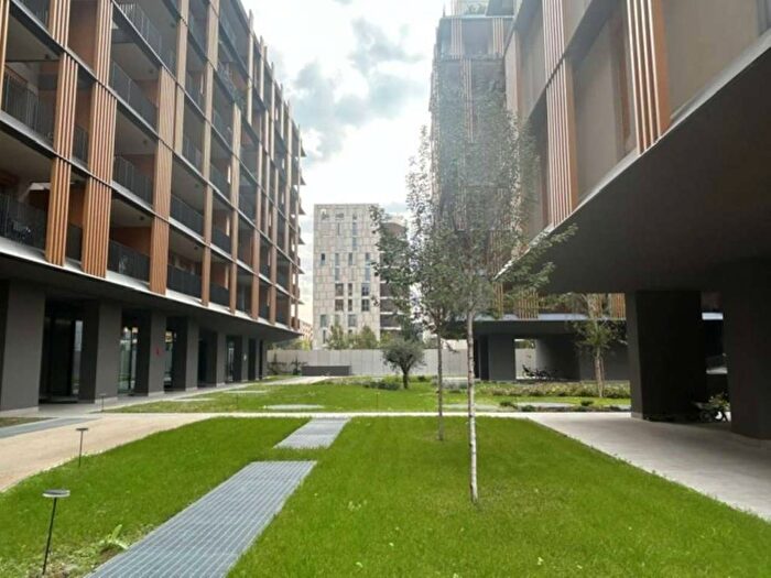 Appartamento trilocale in affitto in via Piranesi, Porta Vittoria, Milano