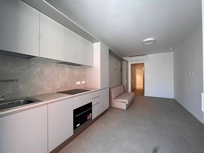 Appartamento monolocale in affitto in Via Mario De Maria, Bolognina, Bologna