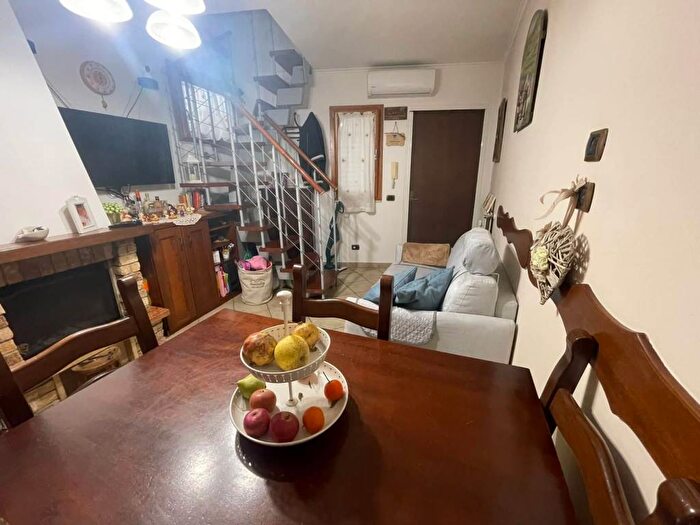 Appartamento bilocale in affitto in Via Gabriele Jannelli, Rione Alto, Napoli