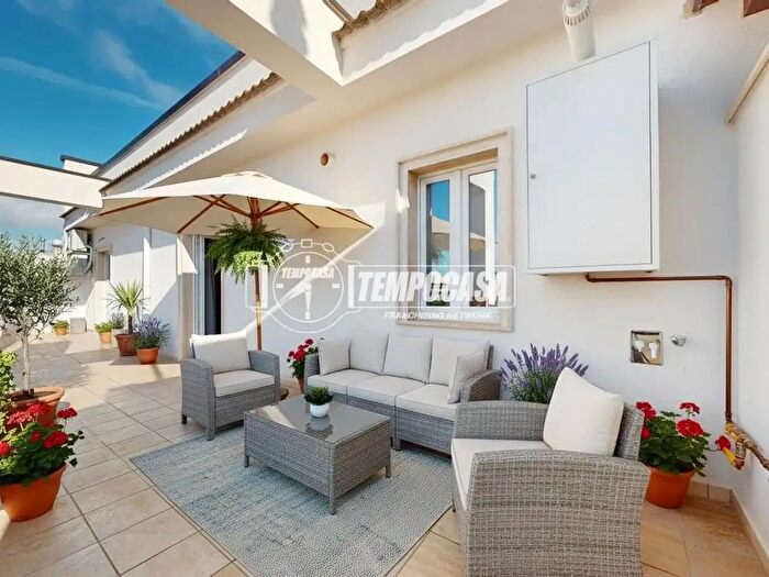 Appartamento trilocale in vendita in Via Spallanzani, Conversano