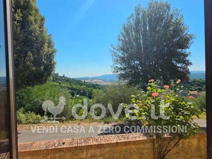 Appartamento trilocale in vendita in Via Antonio Gramsci, Chiusi
