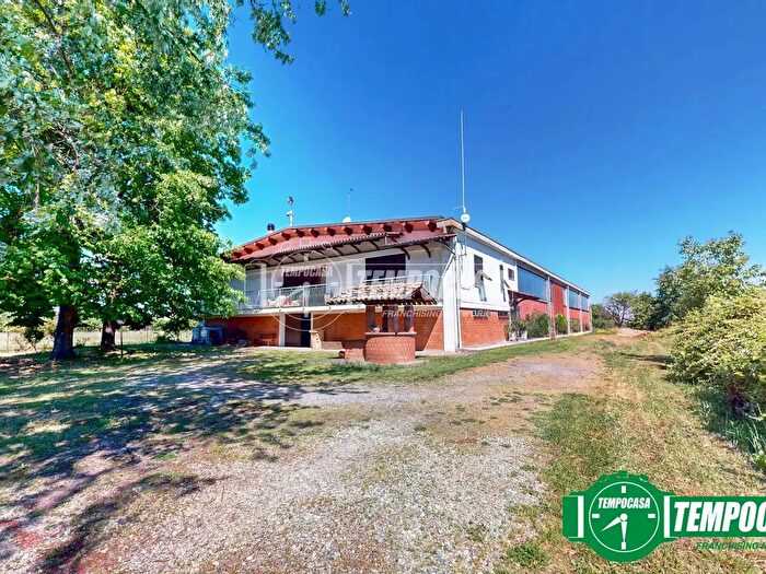 Casa con 5 locali in vendita in Via Giuseppe Romita, Rivalta Bormida