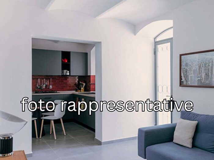 Appartamento bilocale in affitto in Via Nerino, Carrobbio, Milano