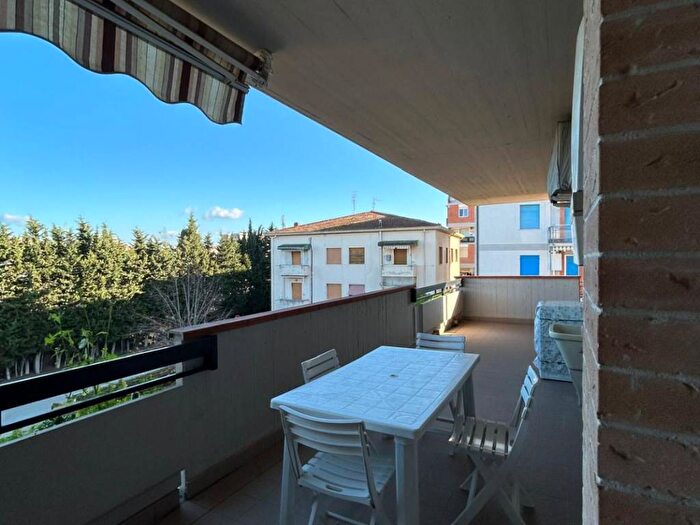 Appartamento trilocale in affitto in Via Litoranea, Zona Nuova Pratoranieri, Follonica