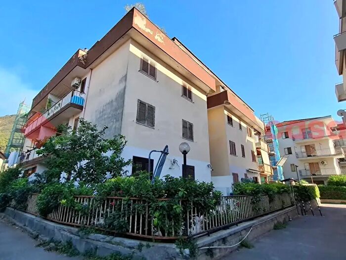Appartamento quadrilocale in vendita in Via Santa Maria delle Grazie Snc, Roccapiemonte