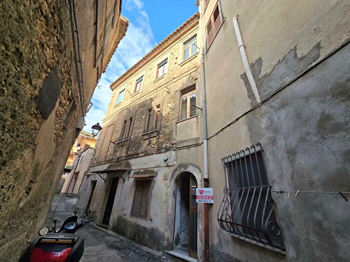 Appartamento quadrilocale in vendita in Vico III Gradoni Porta Marina, Catanzaro