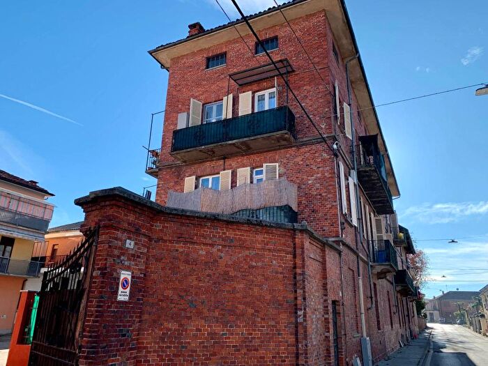 Appartamento trilocale in affitto in Via San Bernardo, Centro, Fossano