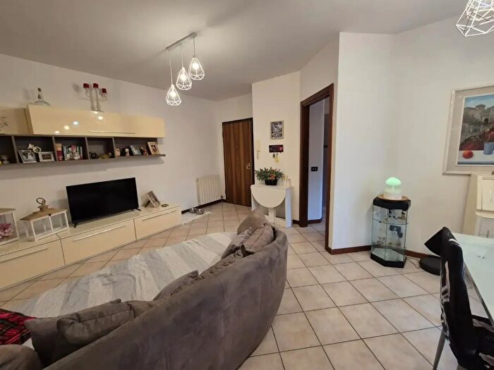 Appartamento quadrilocale in vendita in Carrara