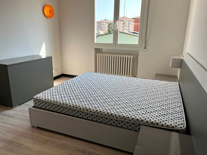 Appartamento trilocale in affitto in Via Ippolito Nievo, Buon Pastore Parco Amendola, Modena