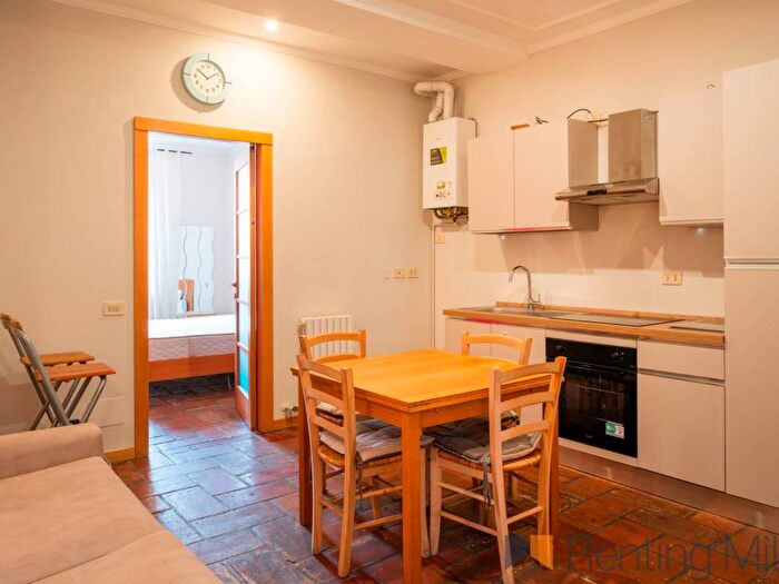 Appartamento bilocale in affitto in Via Lodovico Muratori, Porta Romana Medaglie dOro, Milano