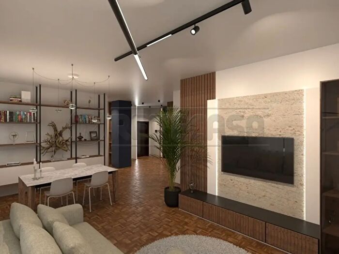 Appartamento con 6 locali in vendita in Via Roma, Legnago