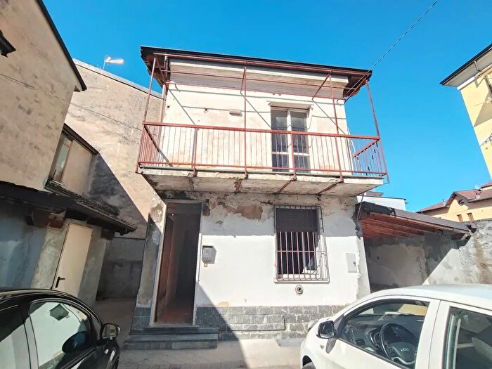 Casa bilocale in vendita in Corso Giacomo Matteotti, Castel San Giovanni