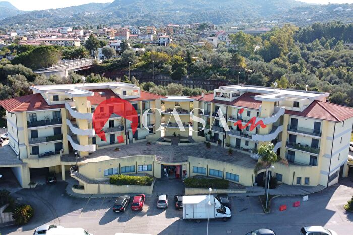 Appartamento con 6 locali in vendita in Cda Cuccubello, SantAgata Di Militello