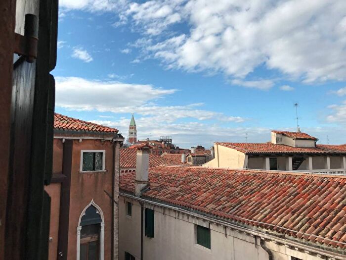 Appartamento quadrilocale in affitto in Santi Giovanni e Paolo Santa Maria Formosa, Venezia