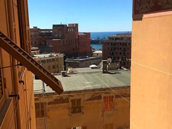 Appartamento quadrilocale in affitto in Via Sapri SNC, Lagaccio, Genova
