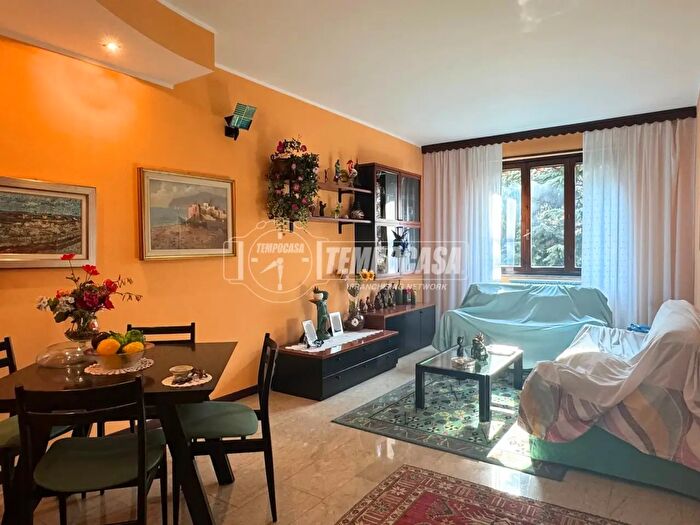 Appartamento trilocale in vendita in Via Giuseppe di Vittorio, Vittuone