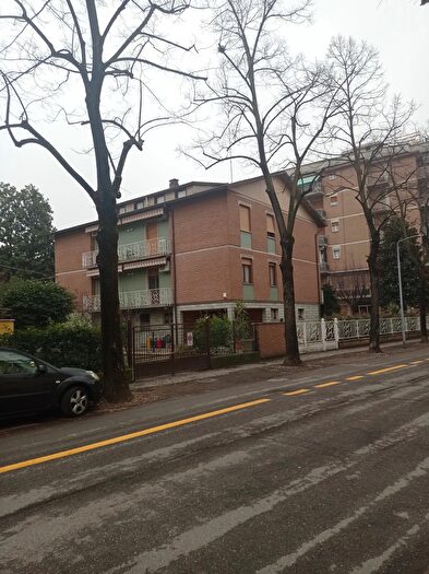 Appartamento quadrilocale in vendita in Via Zanichelli, Modena