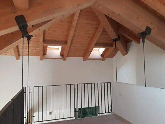 Casa trilocale in vendita in Viale Dante Alighieri, Lecco