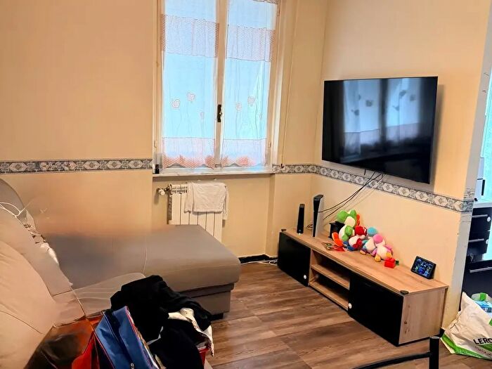 Appartamento con 5 locali in vendita in Via dellAlloro, Genova