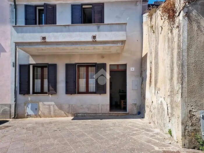 Appartamento trilocale in vendita in Via XX Settembre, Bulzi
