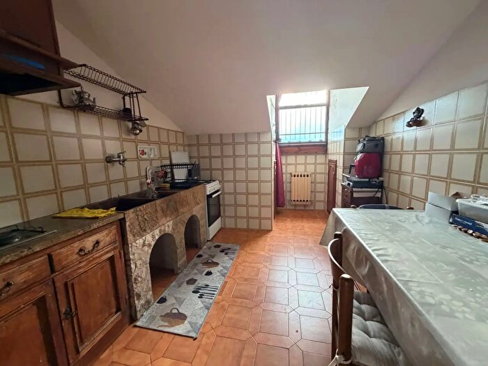Appartamento trilocale in affitto in Via Beato Leopoldo, Spoleto