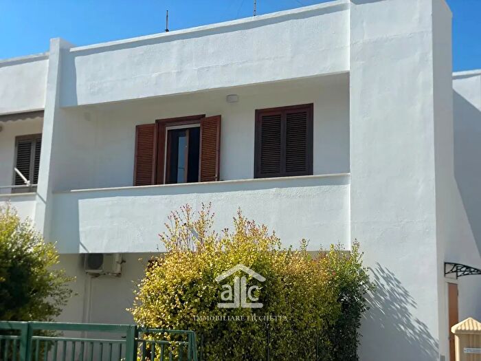 Appartamento trilocale in vendita in Lungomare Giacomo Matteotti, Melendugno