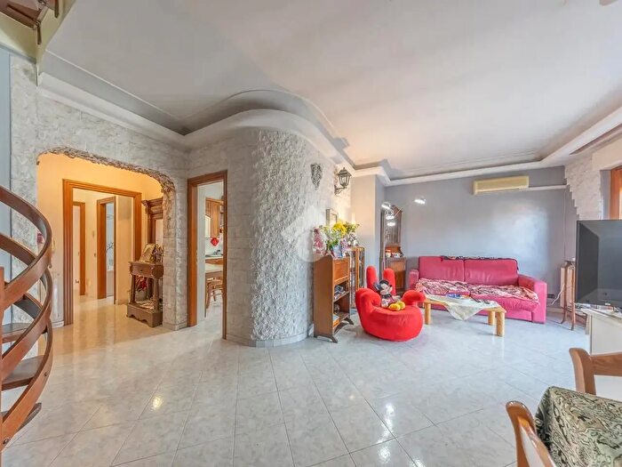 Appartamento quadrilocale in vendita in Via Casilina, Roma