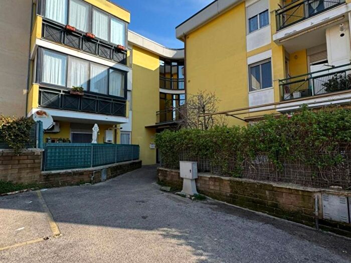 Appartamento trilocale in affitto in Via San Giacomo, San Giacomo Santa Barbara, Nettuno