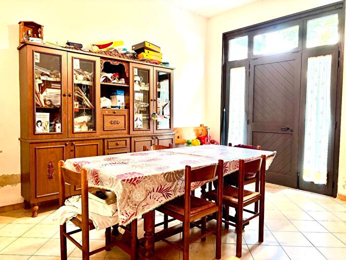 Casa con 6 locali in vendita in Empoli