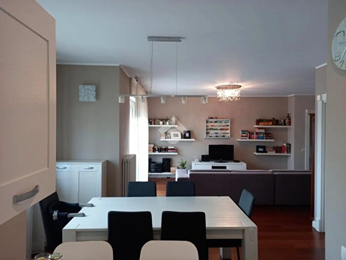 Appartamento quadrilocale in vendita in Via Padri Ladie, Casaletto Lodigiano