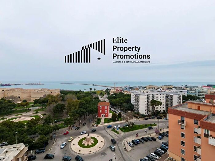 Appartamento quadrilocale in vendita in Via Carso, Barletta