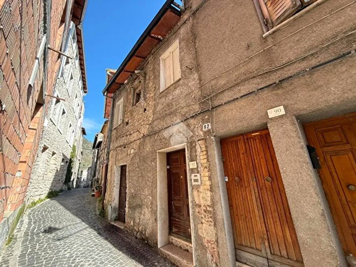 Appartamento bilocale in vendita in Via Arringo, Piglio