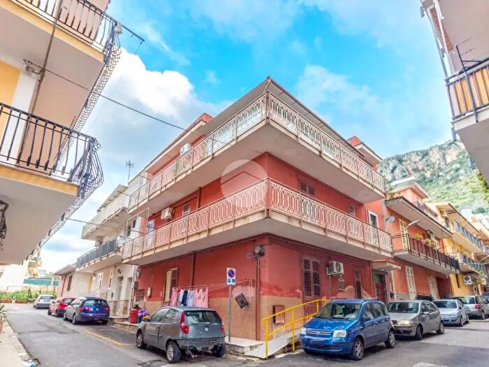 Appartamento bilocale in vendita in Via Quarto, Villabate