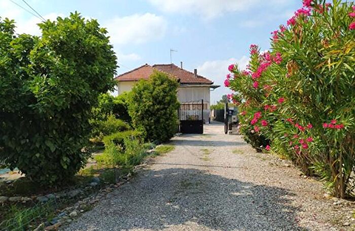 Casa quadrilocale in vendita in Via Roma, Fontanetto Po