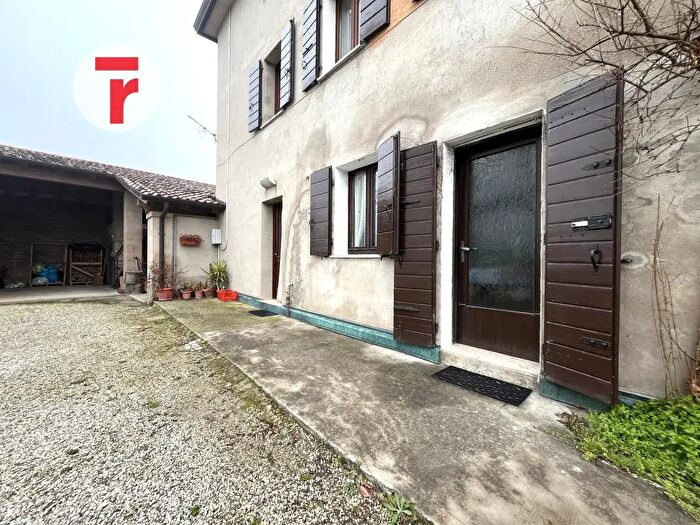 Casa quadrilocale in vendita in Via Olmeo, Villafranca Padovana