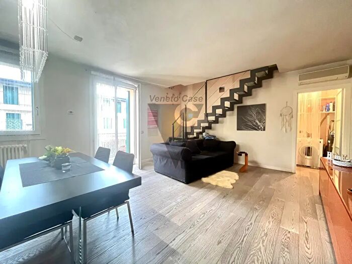 Appartamento trilocale in vendita in Via Vivaldi, Fiesso DArtico