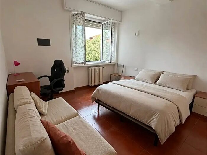 Appartamento trilocale in affitto in Via Mecenate, Milano