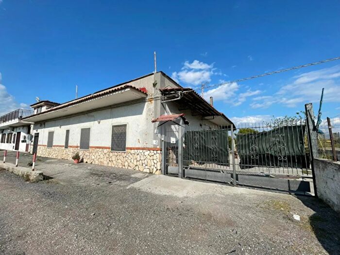 Casa quadrilocale in vendita in Via Budi Traversa Porpora, Scafati