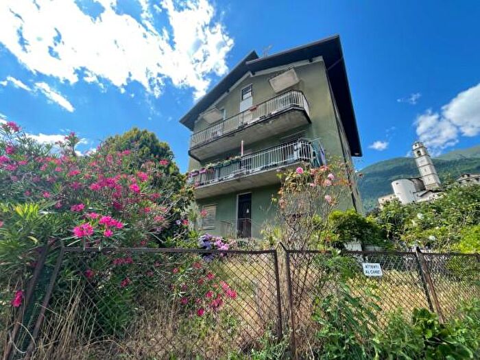 Appartamento quadrilocale in vendita in Via Berbenno, Berbenno Di Valtellina