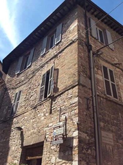 Appartamento trilocale in vendita in Via Arnaldo Fortini, Assisi