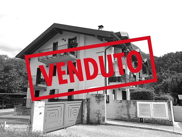 Appartamento trilocale in vendita in Via Paularo, Tolmezzo